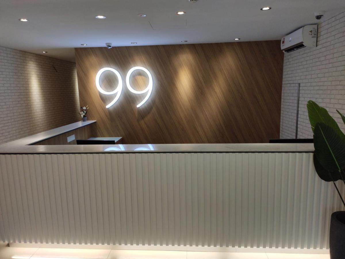Hotel 99 Seri Kembangan Serdang Extérieur photo